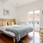 Апартаменти Guestready - Modern Flat Near Estrela Garden Лісабон