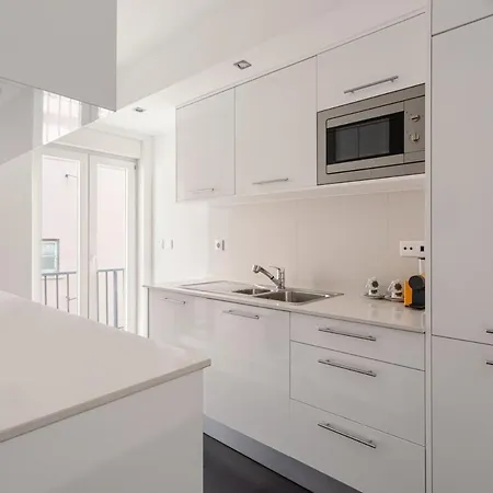 Guestready - Modern Flat Near Estrela Garden Lisbona