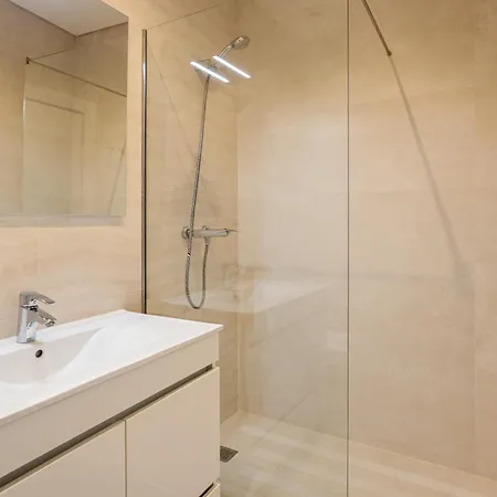 Joivy Modern Flat Near Estrela Garden Lissabon